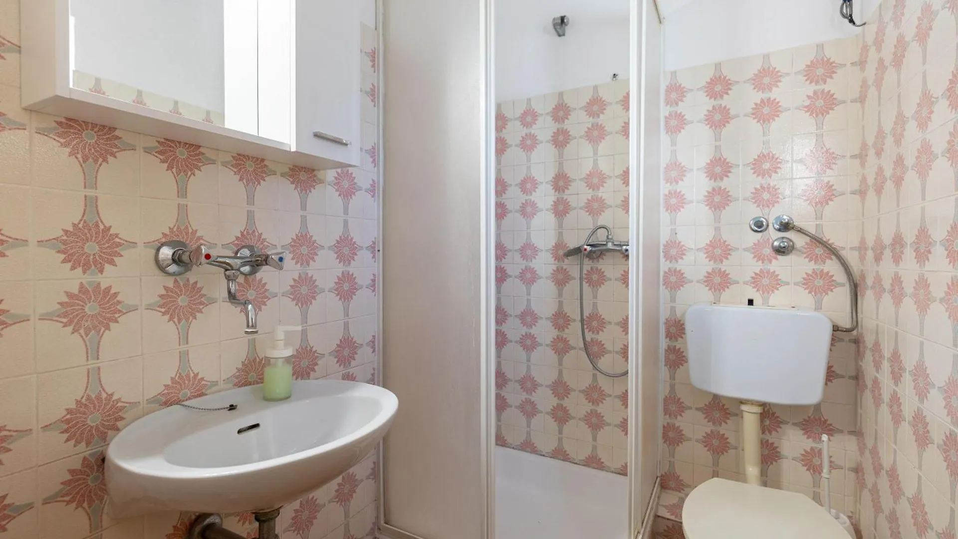 Apartment Tinka, Zimmer No 6 Starigrad Paklenica