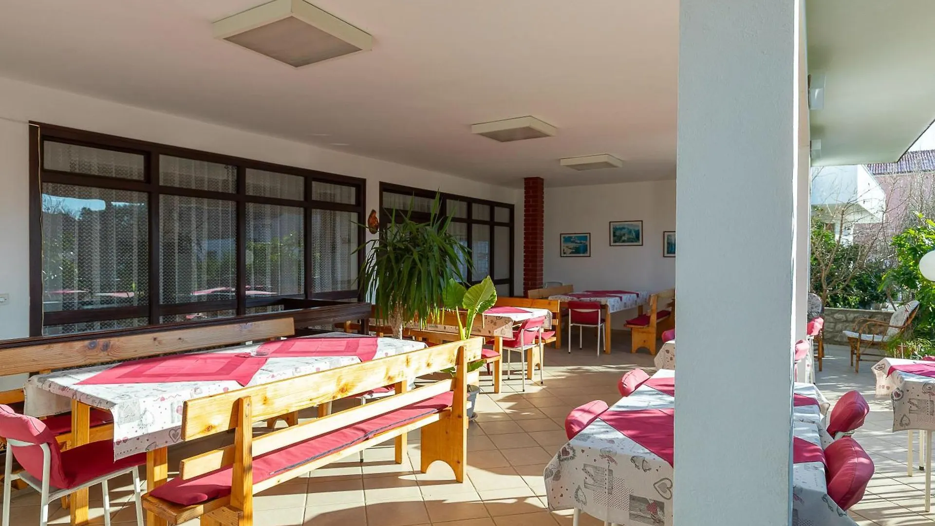 Tinka, Zimmer No 6 ستاريغغاد باكلينتسا شقة